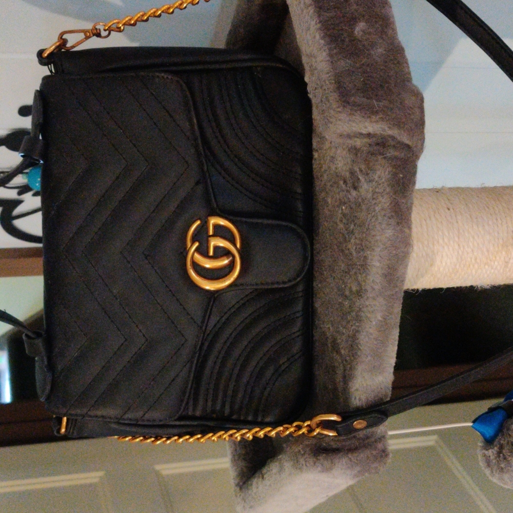 Gucci shoulder bag